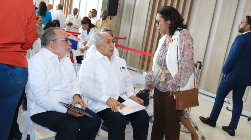 Presidente Luis Abinader encabeza lanzamiento Comunidades de Cuidados en Azua