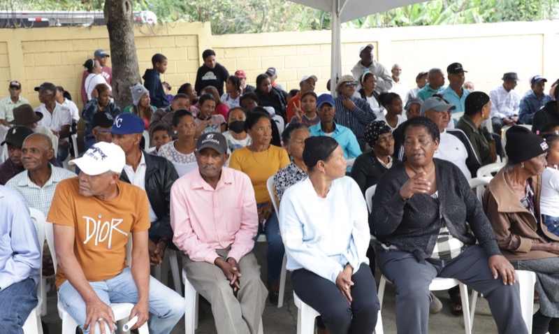 CONAPE acompaña al Presidente Luis Abinader en Jornada Primero Tu en Municipio Vallejuelo