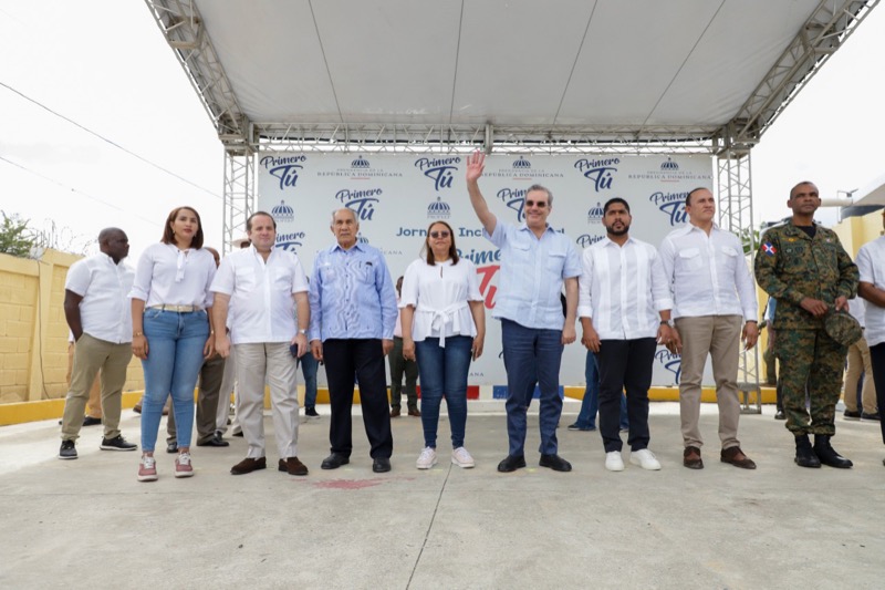 CONAPE acompaña al Presidente Luis Abinader en Jornada Primero Tu en Municipio Vallejuelo