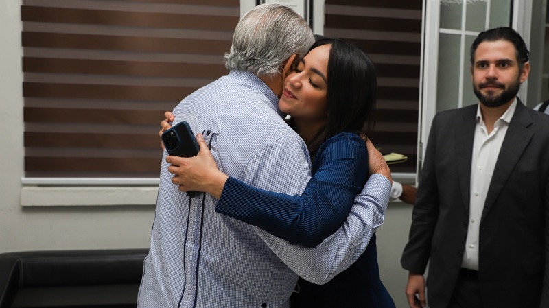 Director Ejecutivo de CONAPE recibió en su despacho a senadora del Distrito Nacional Faride Raful