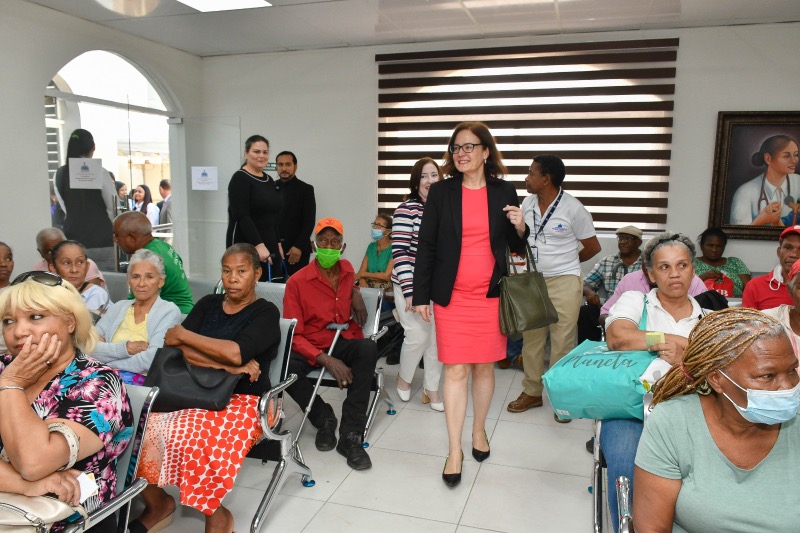 CONAPE recibe experta en derechos humanos para las personas de edad de la ONU