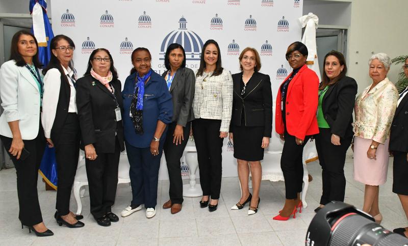 CONAPE celebra Dia Internacional de la Mujer con una conferencia a cargo de la senadora Faride Rafúl