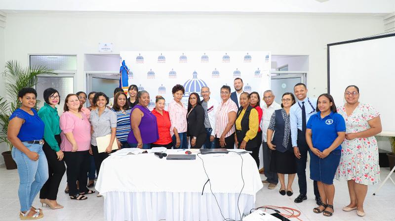 CONAPE capacita auxiliares de los centros en el uso correcto de la plataforma digital institucional
