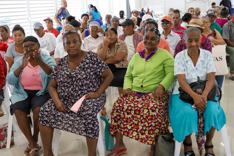 CONAPE imparte charla de salud a los adultos mayores de La Barquita
