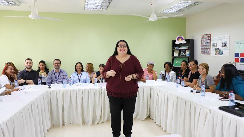 CONAPE imparte curso de manejo de estrés a sus colaboradores