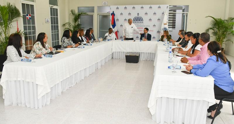 El Director Ejecutivo de CONAPE recibe al Director Ejecutivo de PROPEEP