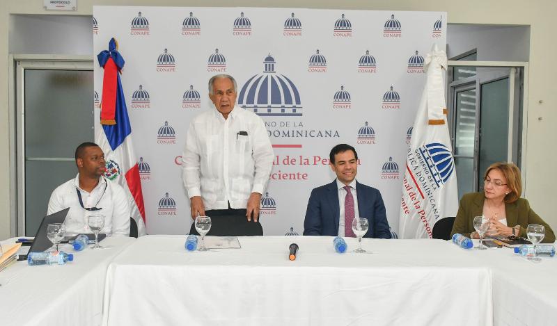 El Director Ejecutivo de CONAPE recibe al Director Ejecutivo de PROPEEP