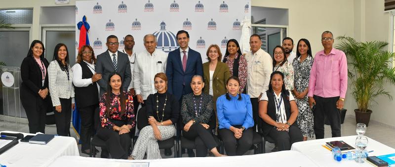 El Director Ejecutivo de CONAPE recibe al Director Ejecutivo de PROPEEP