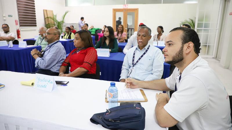 CONAPE imparte curso de capacitación sobre Virus de Actitudes