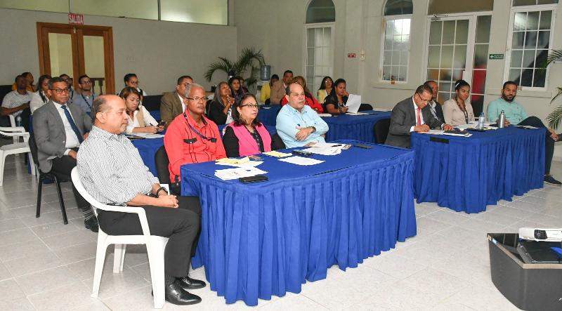 CONAPE y Ministerio de Energías y Minas imparten Charla sobre ahorro racional de energías 
