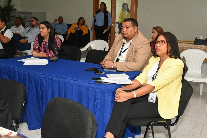 CONAPE y Ministerio de Energías y Minas imparten Charla sobre ahorro racional de energías 