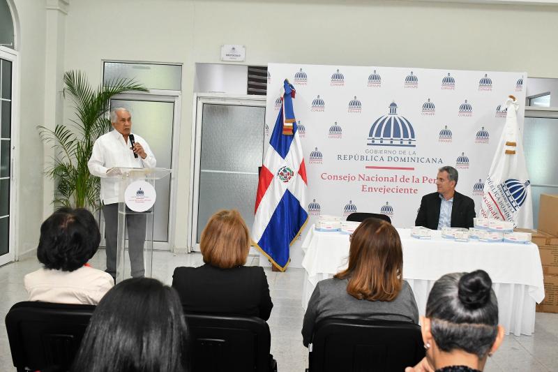 CONAPE recibe donación de 30 mil mascarillas del Consulado General de la Rep. Dom. en Curazao