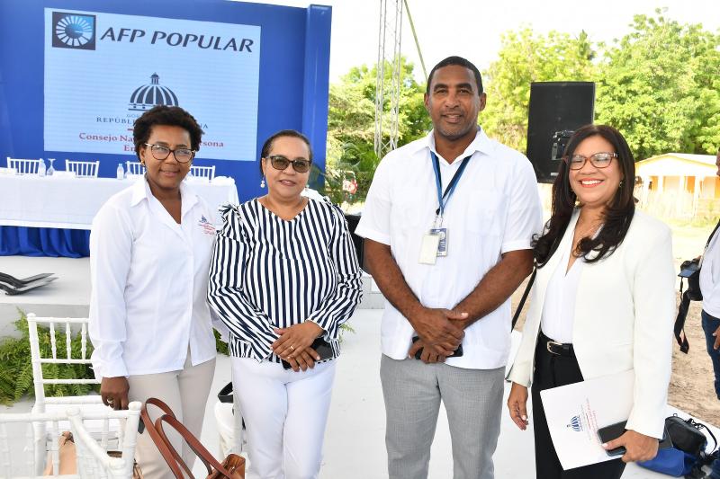 Presidencia, CONAPE Y AFP Popular inician trabajos de construcción de Hogar de Día en Pedernales