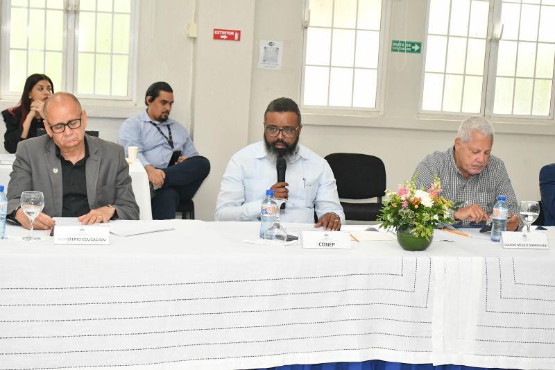 Reunión entre miembros del Consejo en seguimiento a los programas implementados por CONAPE