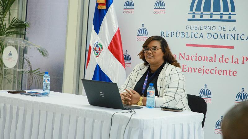 Dir. Ejecutivo de CONAPE preside taller de inducción por nuevo personal