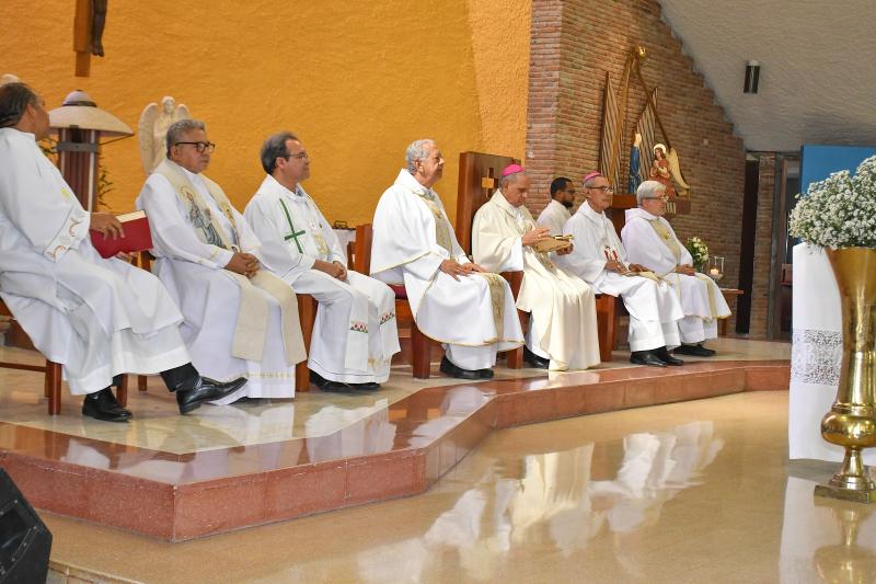 Dir. Ejecutivo de CONAPE, participo en la misa del centenario del Hospicio San Vicente de Paúl