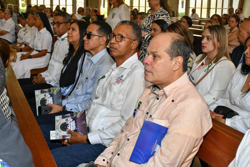 Dir. Ejecutivo de CONAPE, participo en la misa del centenario del Hospicio San Vicente de Paúl