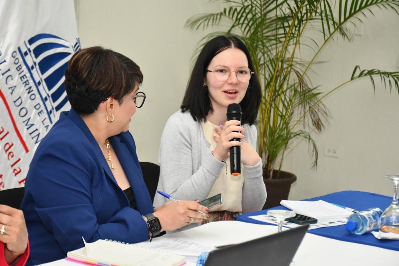 CONAPE recibe expertas internacionales desde la Agencia Francesa de Desarrollo