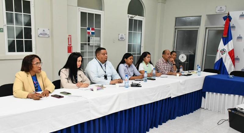 CONAPE se reune con el comite de coordinacion de asesoria de IDROPIL