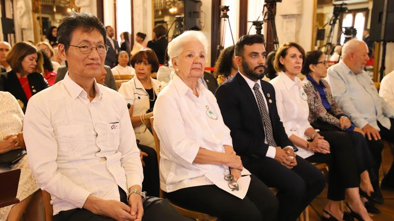 El Presidente Luis Abinader y CONAPE otorgan premios en el Día Internacional de la Persona de Edad