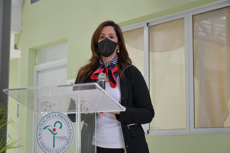 CONAPE recibe donación del Consulado General de la Rep. Dom. en Miami