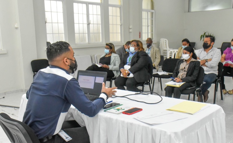 CONAPE imparte charla sobre la Ley 200-04 de Libre Acceso a la Información Pública