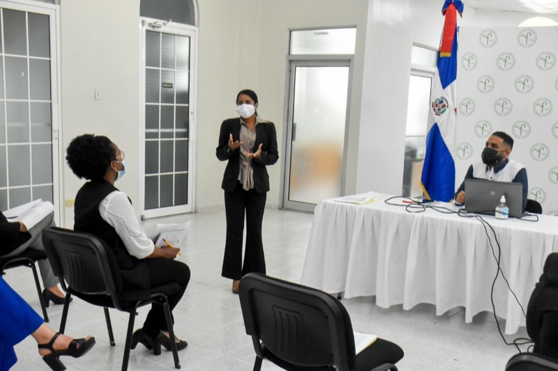 CONAPE imparte charla sobre la Ley 200-04 de Libre Acceso a la Información Pública