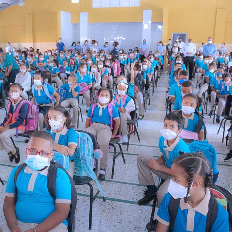 Director Ejecutivo del CONAPE, participo en la apertura del año escolar en la provincia San Juan