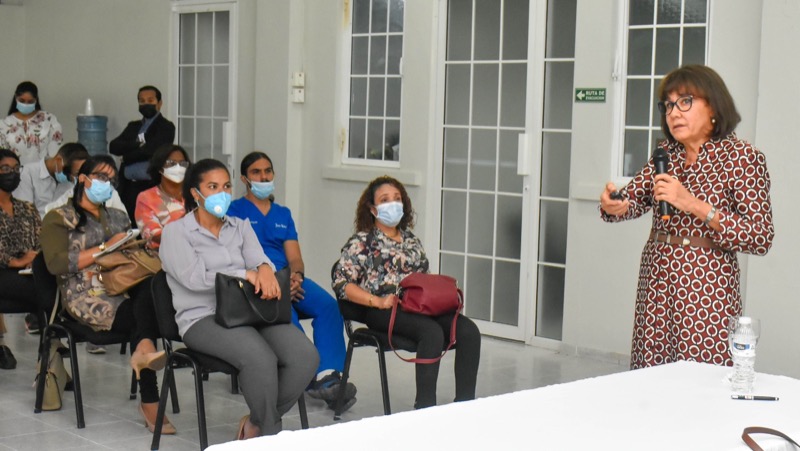 CONAPE imparte talleres sobre la prevención y cuidados de quemaduras en los envejecientes