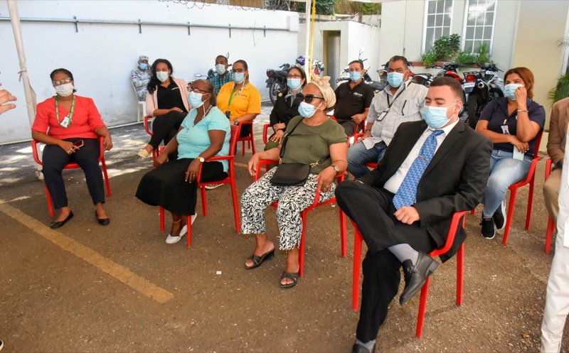 CONAPE imparte charla sobre el cuidado bucal en los envejecientes