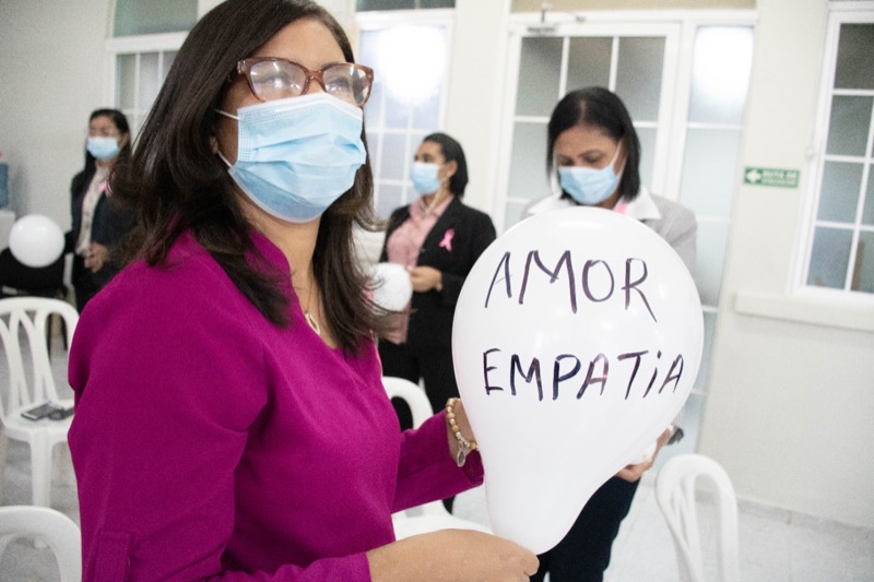 CONAPE realiza conferencia de sensibilización frente al cáncer de mama