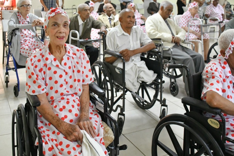 El CONAPE participa en la Semana de Fiesta en honor a los Adultos Mayores de Moca 
