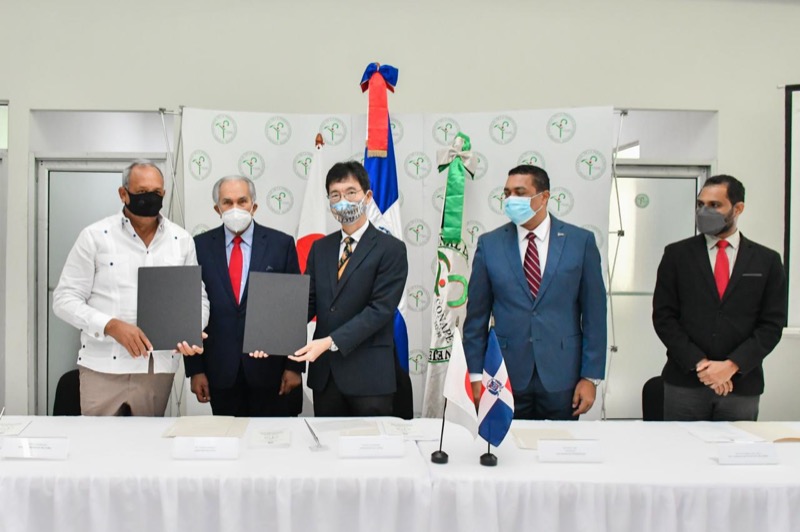 La embajada de Japón donó RD$5.2 millones para la construcción de un asilo