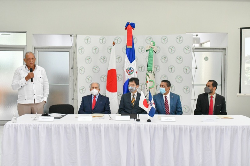 La embajada de Japón donó RD$5.2 millones para la construcción de un asilo