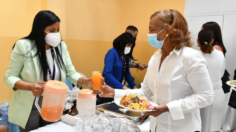 CONAPE realiza almuerzo navideño en el Centro Integral Ciudad Juan Bosch