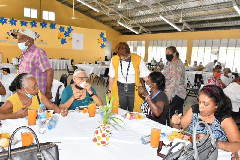 CONAPE realiza almuerzo navideño en el Centro Integral Ciudad Juan Bosch