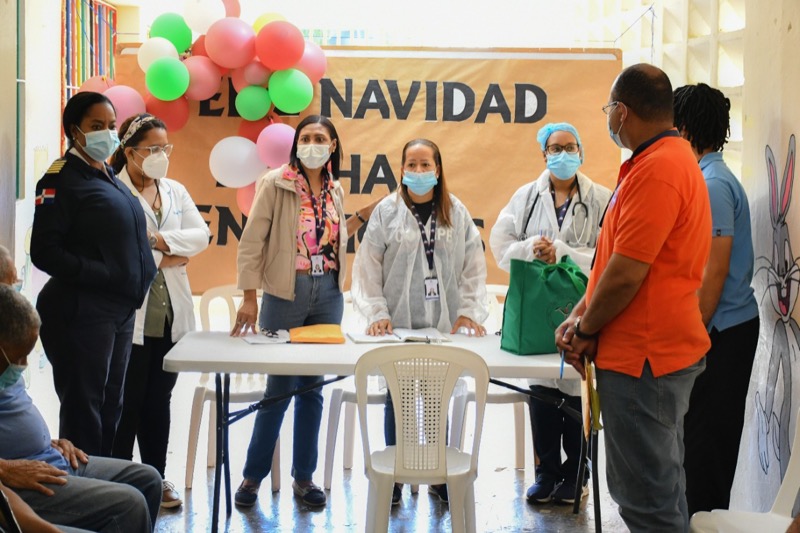 CONAPE visita al Centro de Corrección y Rehabilitación de Monte Plata Hombre 