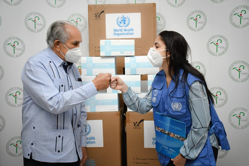 OMS/OPS dona mascarillas a CONAPE