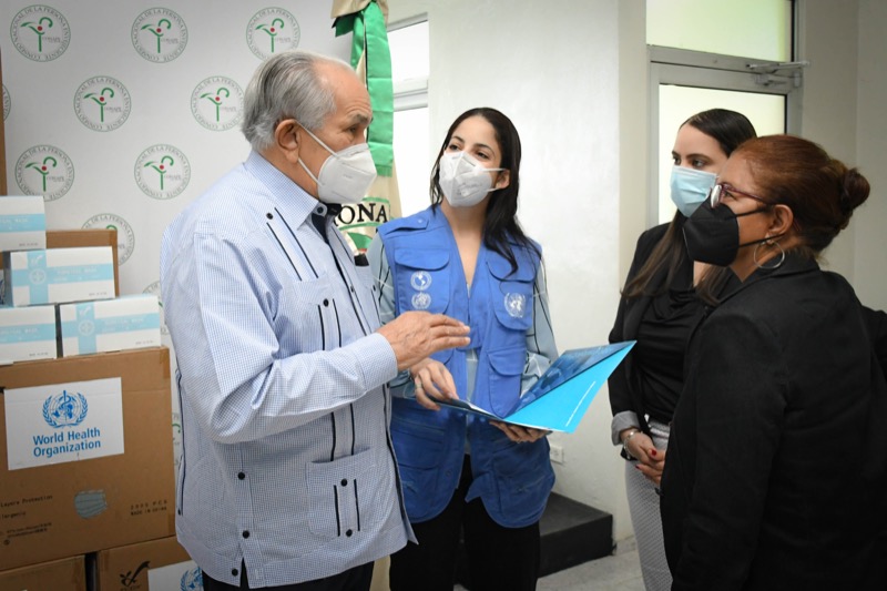 OMS/OPS dona mascarillas a CONAPE