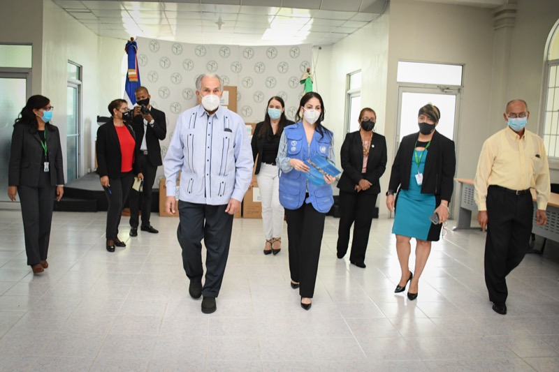 OMS/OPS dona mascarillas a CONAPE