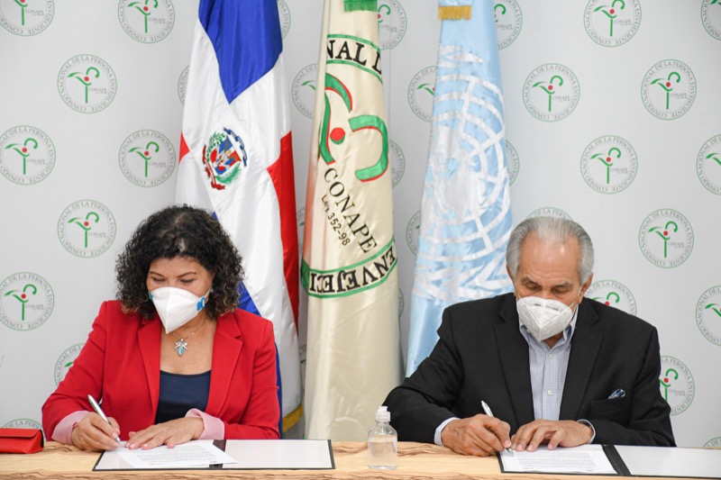 CONAPE y UNFPA ratifican convenio para producir data sobre envejecientes en RD