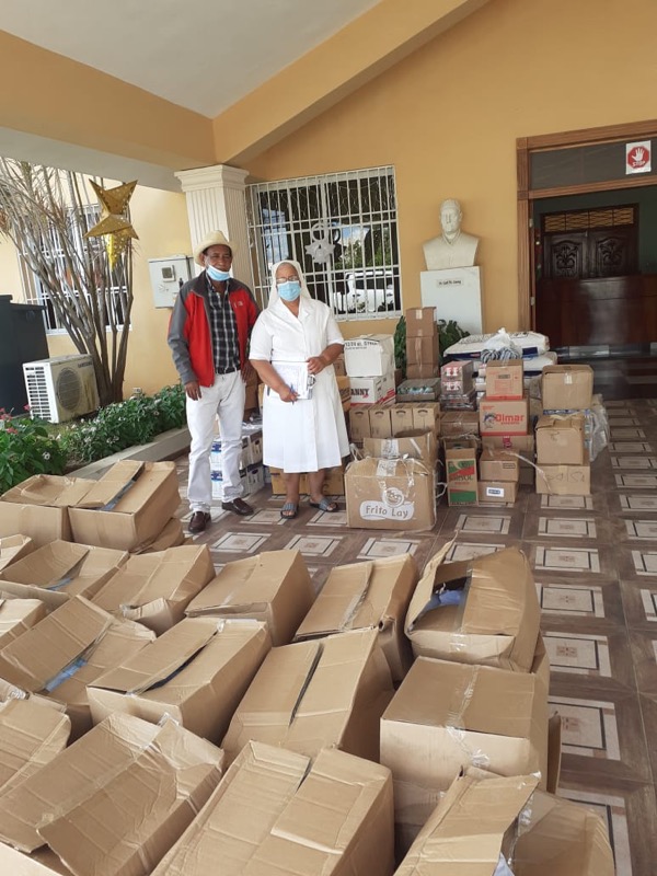 CONAPE entrega alimentos, bebidas, y suplementos a Asilos y Hogares Diurnos del pais.