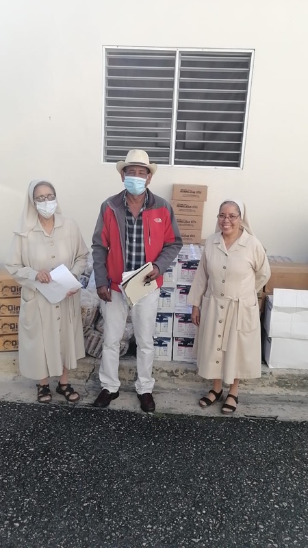CONAPE entrega alimentos, bebidas, y suplementos a Asilos y Hogares Diurnos del pais.