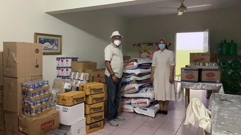 CONAPE entrega alimentos, bebidas, y suplementos a Asilos y Hogares Diurnos del pais.