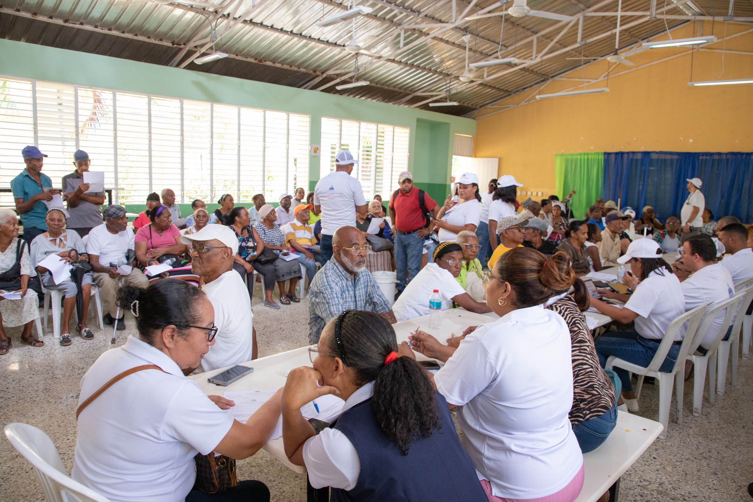 Programas sociales para envejecientes