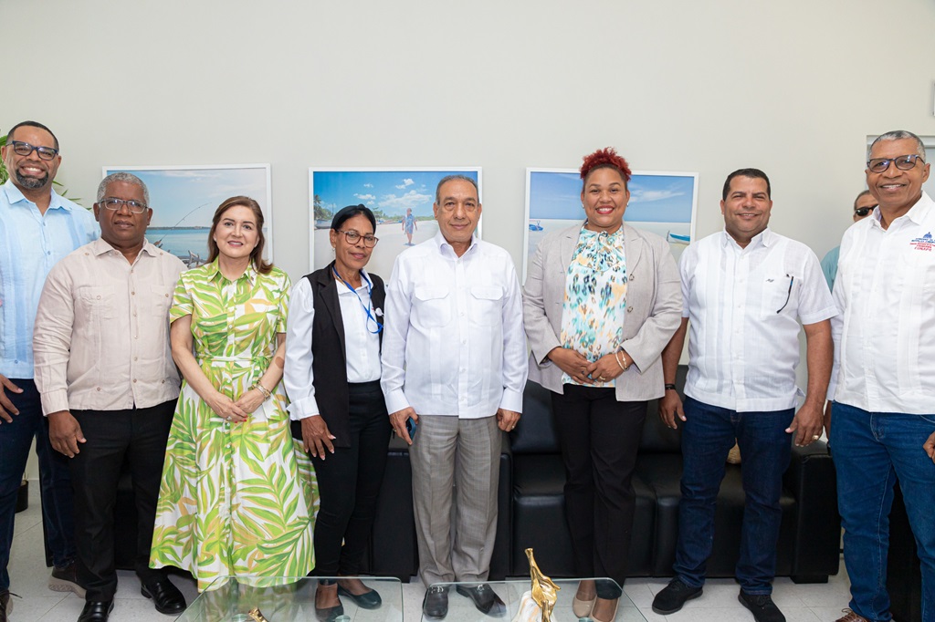 CONAPE, AFP Popular y UNFPA presentan moderno Hogar de Día en Pedernales