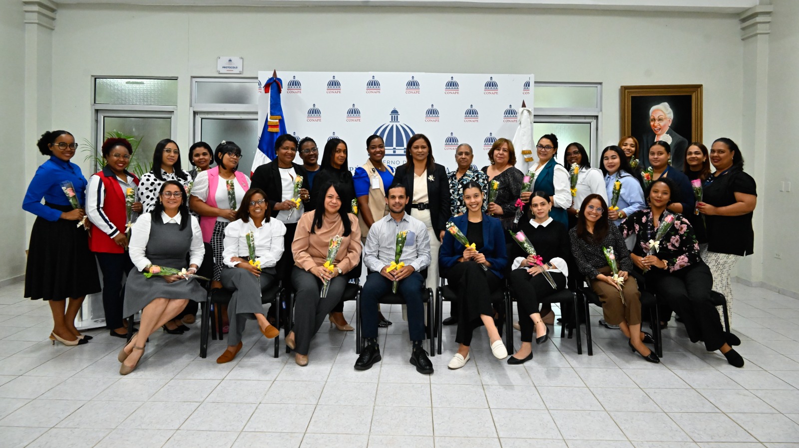 CONAPE honra con emotivo acto a sus secretarias y secretarios, pilares esenciales del servicio institucional