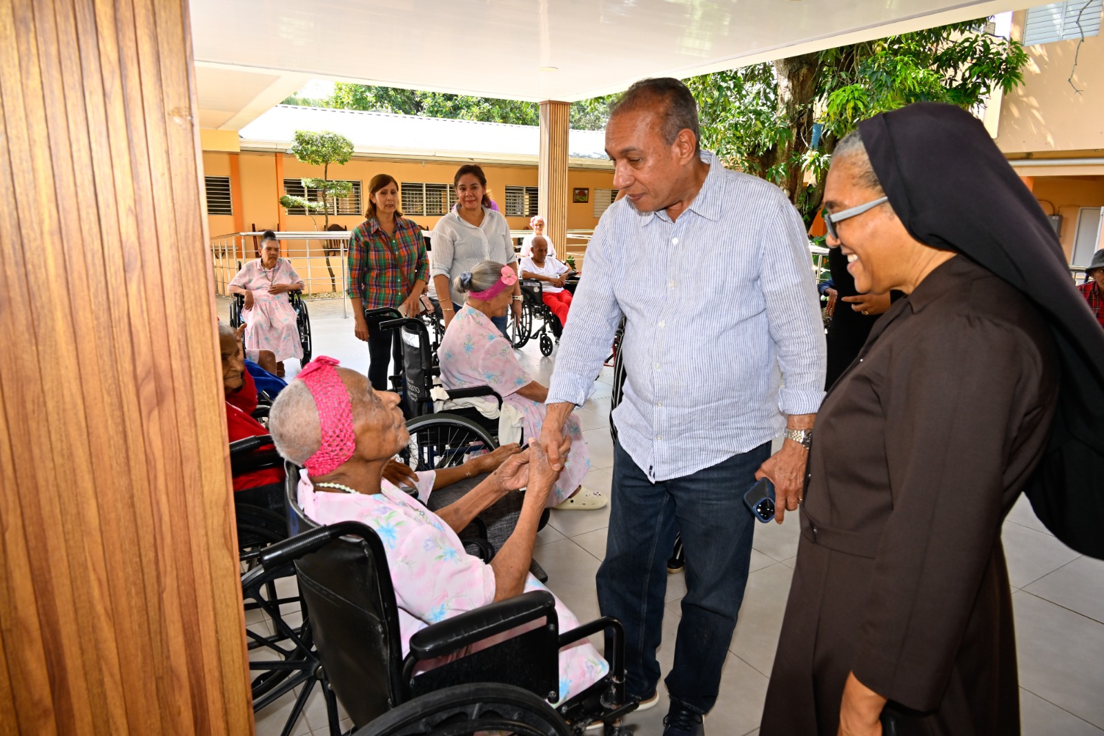 Director Ejecutivo de CONAPE recorre provincias del Cibao para fortalecer atención a adultos mayores