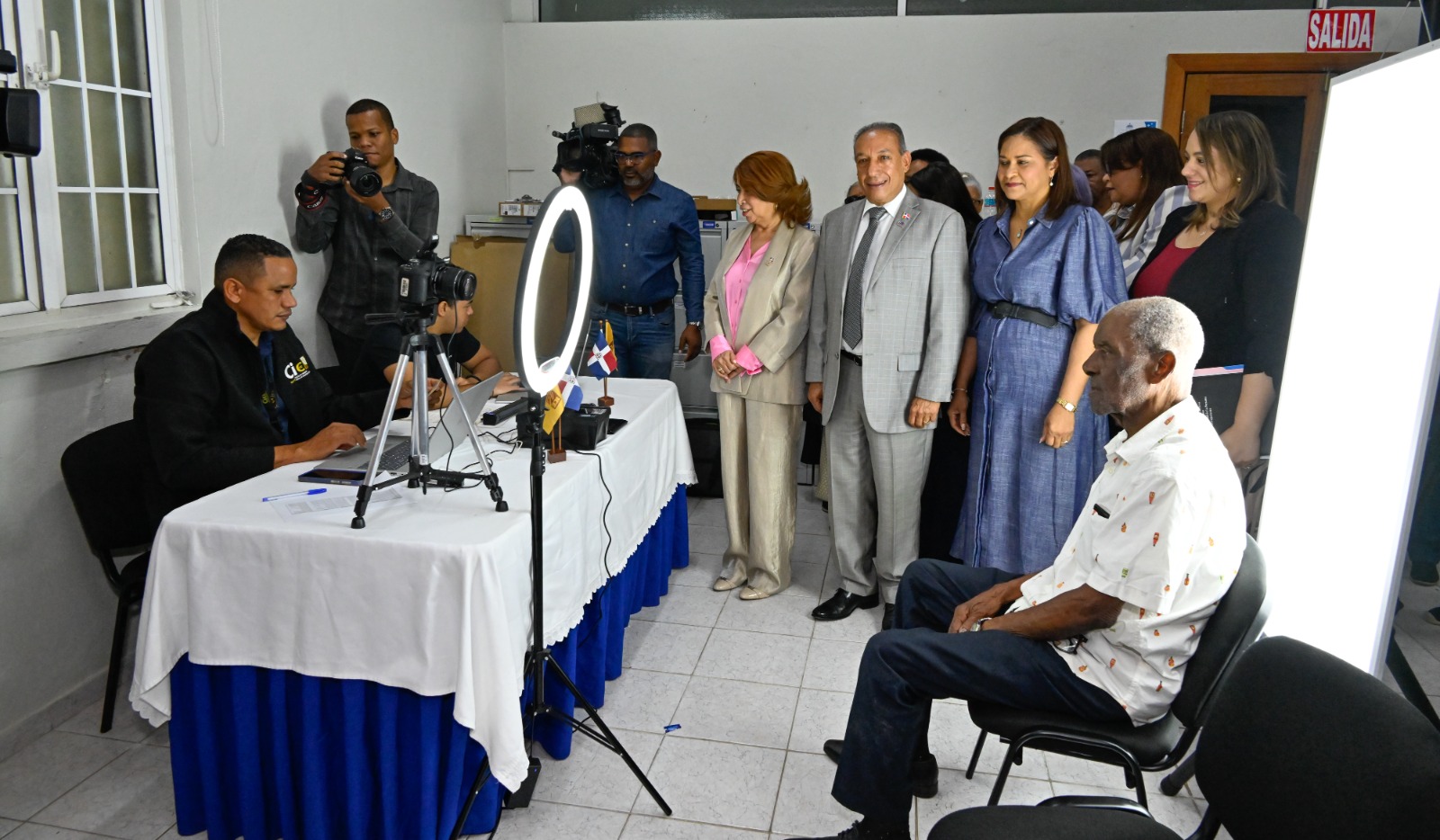CONAPE y JCE anuncian jornada nacional de cedulación para personas adultas mayores