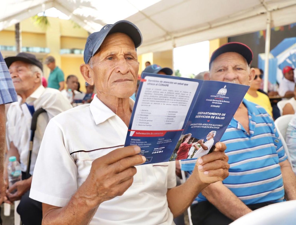 Gobierno lleva servicios integrales y protección social a cerca de 700 adultos mayores en Sánchez Ramírez a través del CONAPE